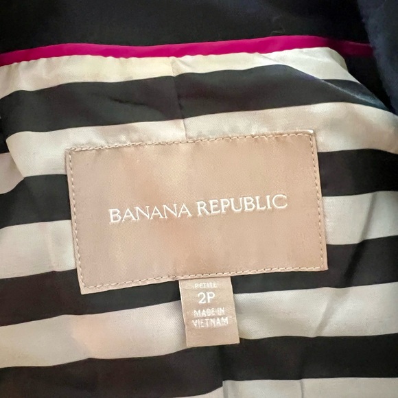 Banana Republic Black Blazer with Striped Lining - Picture 3 of 5